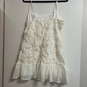 Elegant White Floral Dress